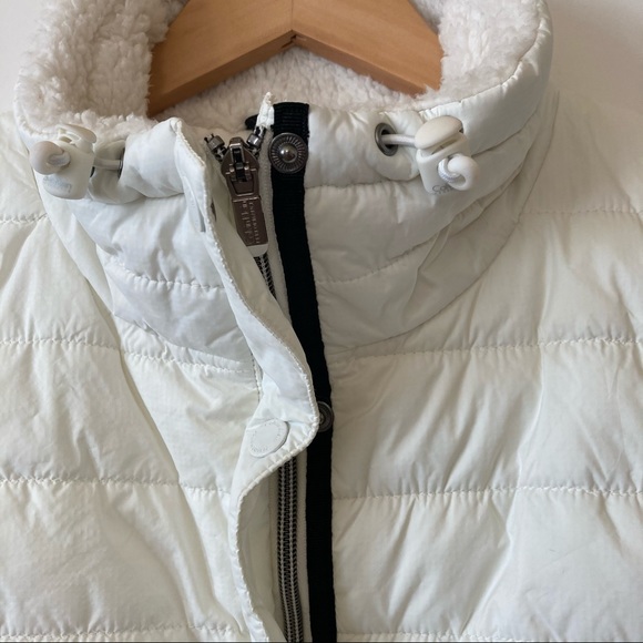 Calvin Klein Performance Off White Zip Vest Large - Picture 3 of 15